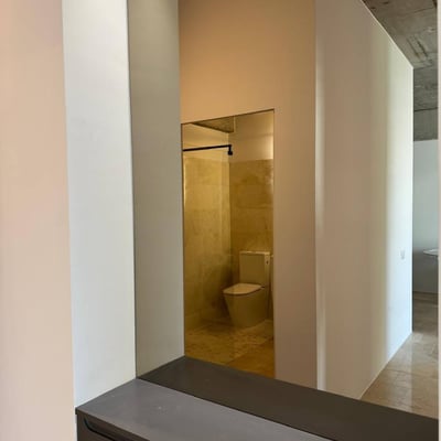 Аренда светлой 2-комнатной квартиры 60 м² в районе Faleza Nord, Констанца, Румыния